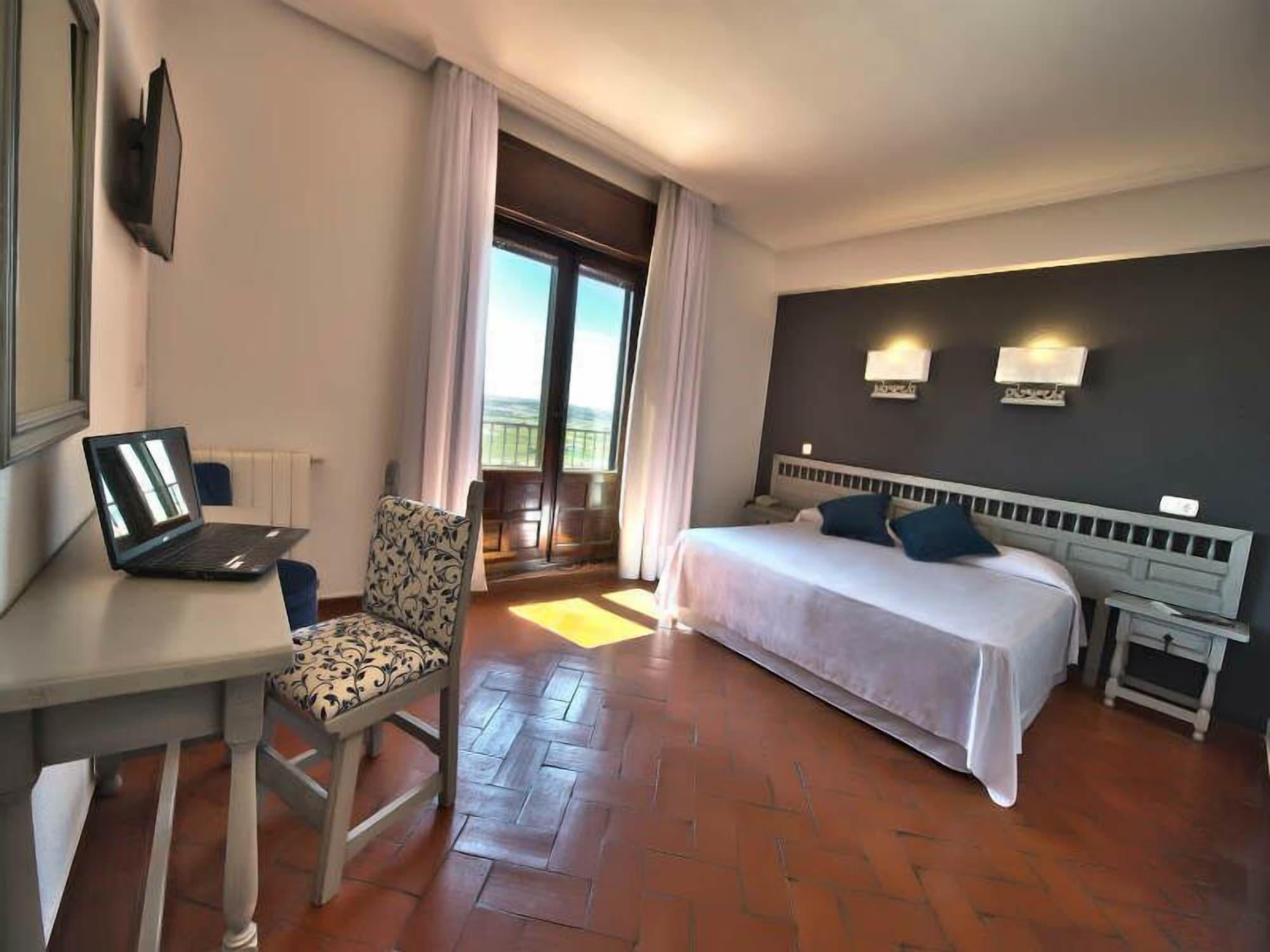 Hospedium Juan Ii Hotel Toro