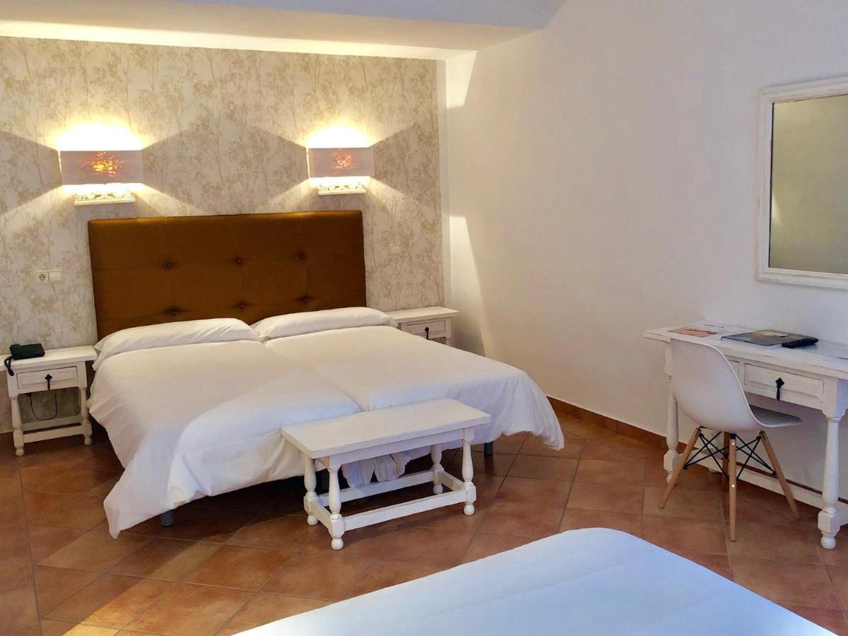 Hospedium Juan Ii Hotel 3*